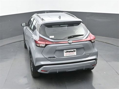 Used 2024 Nissan Kicks SR w/ SR Premium Package image 29
