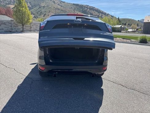 Used 2017 Ford Escape Titanium AWD/4WD image 7
