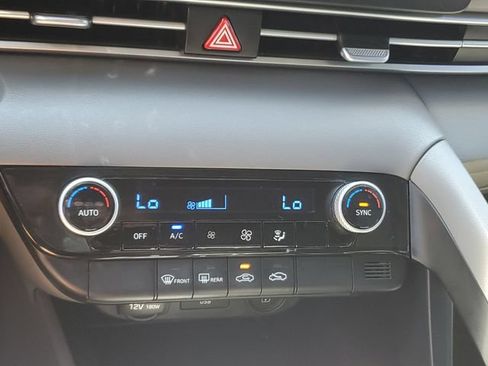 Used 2021 Hyundai Elantra SEL FWD image 27