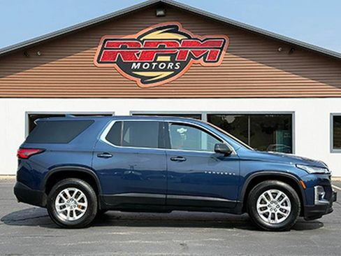Used 2022 Chevrolet Traverse LS AWD/4WD image 4