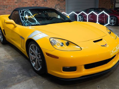 Used 2010 Chevrolet Corvette Grand Sport w/ Preferred Equipment Group RWD image 25