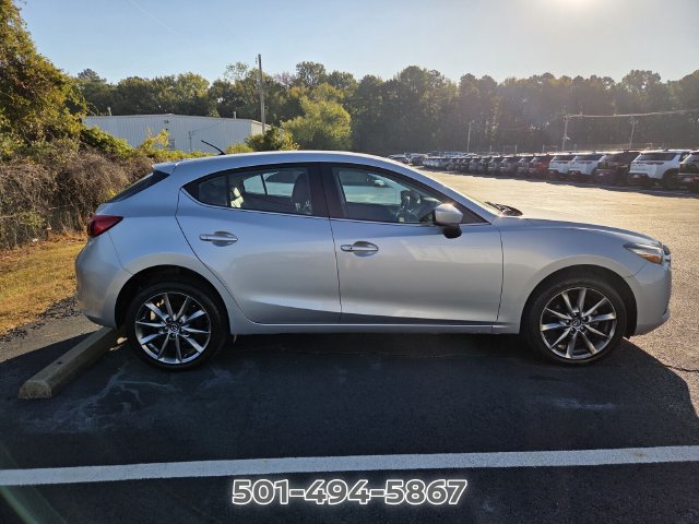 Used 2018 MAZDA MAZDA3 Touring FWD image 4
