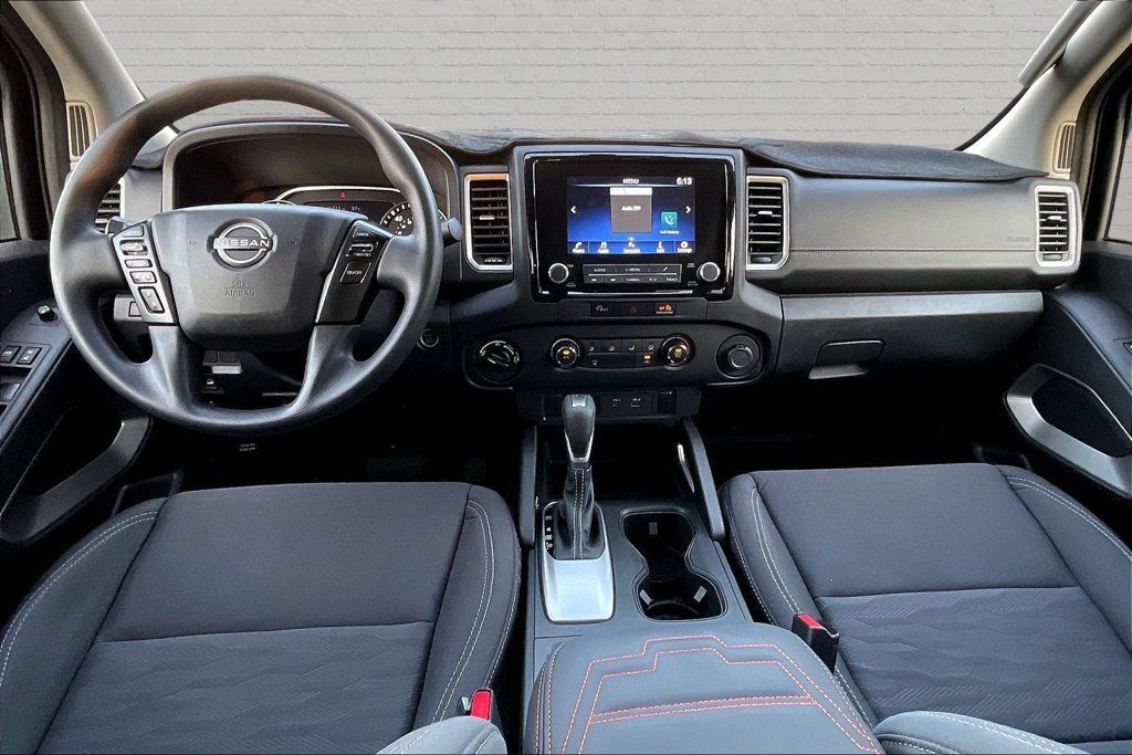 Used 2023 Nissan Frontier SV AWD/4WD image 7