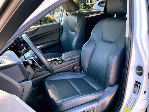 Used 2024 Lexus NX 350 AWD image 7