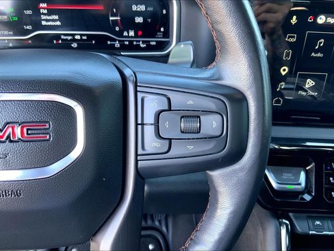 Used 2022 GMC Sierra 1500 AT4 w/ Technology Package AWD/4WD image 20