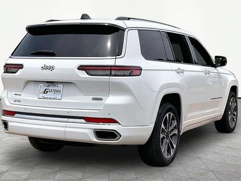 Used 2023 Jeep Grand Cherokee L Overland w/ Rear Seat Video Group I AWD/4WD image 5