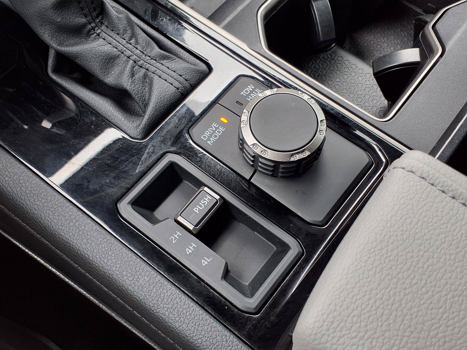 Certified 2025 Toyota Tundra Limited AWD/4WD image 19