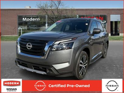 Certified 2025 Nissan Pathfinder Platinum w/ Lighting Package (N93)