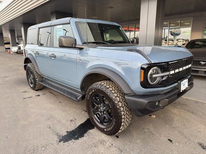 New 2025 Ford Bronco Outer Banks w/ Black Appearance Package