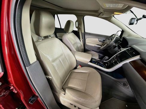 Used 2014 Ford Edge Limited w/ Equipment Group 301A FWD image 32
