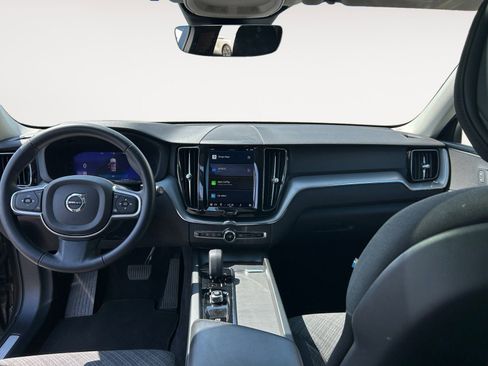 Used 2023 Volvo XC60 B5 Core w/ Climate Package FWD image 11