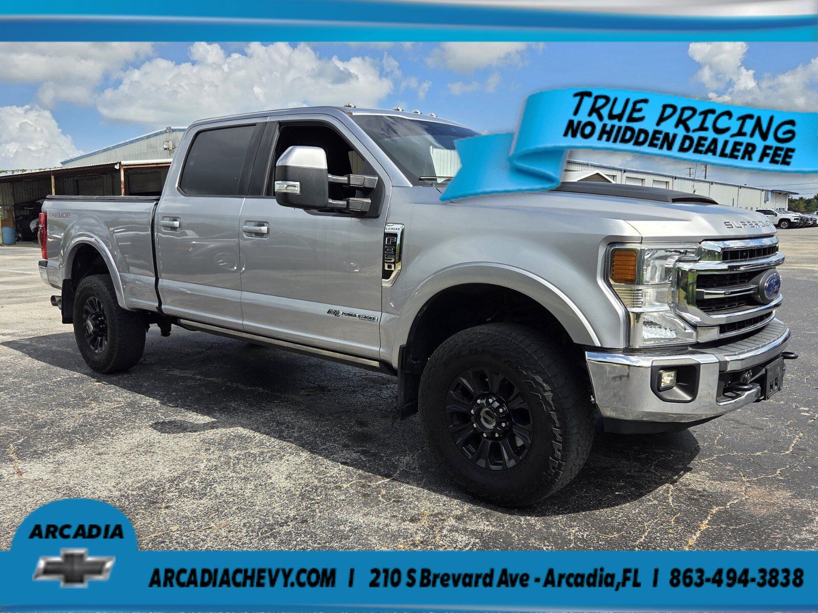 Used 2022 Ford F350 Lariat w/ Tremor Off-Road Package AWD/4WD image 2