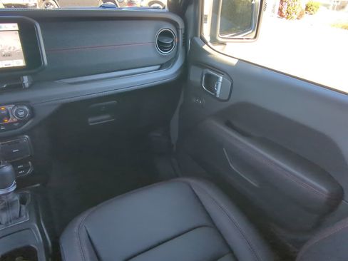 New 2026 Jeep Wrangler Unlimited Rubicon image 15