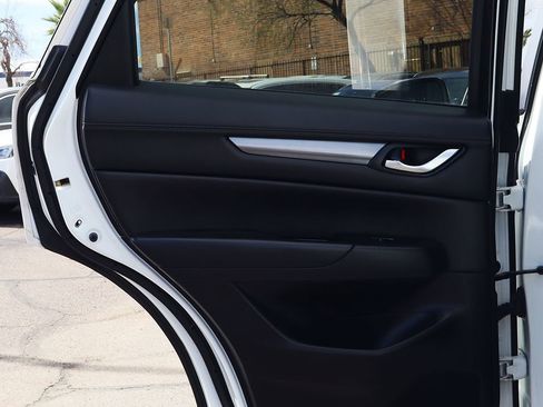 Used 2018 MAZDA CX-5 Touring image 32