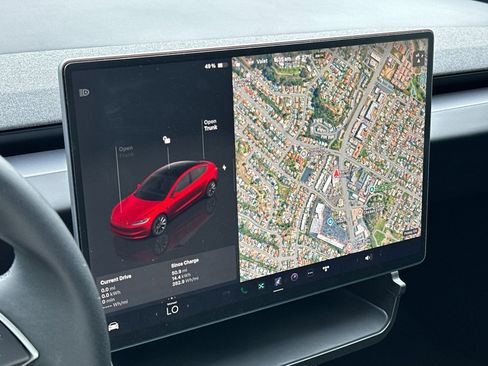 Used 2024 Tesla Model 3 Long Range image 19