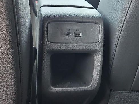 Used 2026 Chevrolet Trax RS w/ Sunroof Package FWD image 18