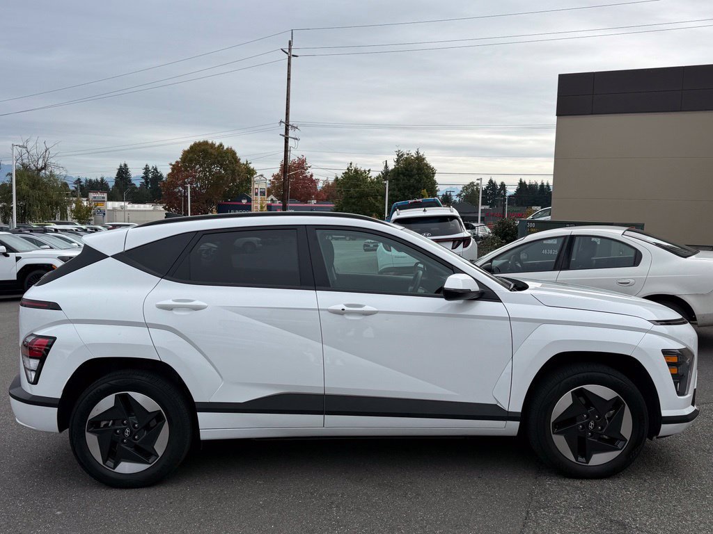 Certified 2025 Hyundai Kona SEL FWD image 5