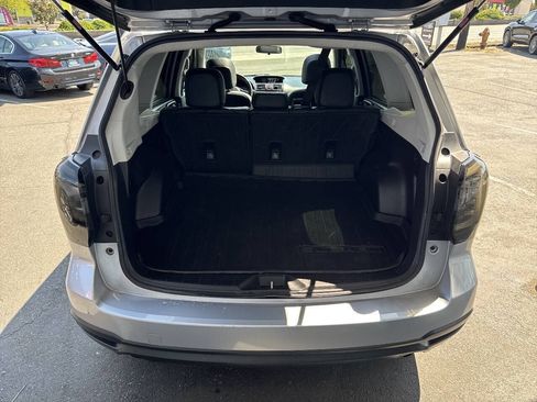 Used 2015 Subaru Forester 2.0XT Touring AWD/4WD image 5