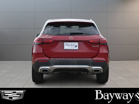 Used 2021 Mercedes-Benz GLA 250 w/ Premium Package image 7