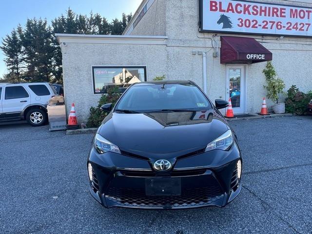 Used 2017 Toyota Corolla SE w/ Carpet Mat Package (TMS) FWD image 2