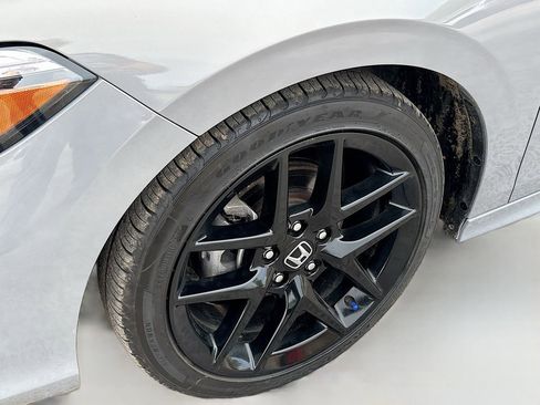 Used 2025 Honda Civic Sport image 28