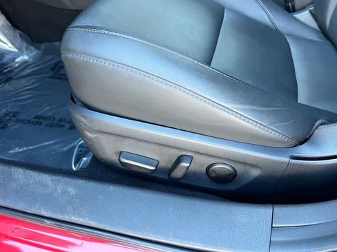 Used 2019 MAZDA MAZDA3 Sedan w/ Preferred Package image 15