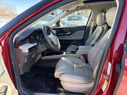 Certified 2022 Lincoln Corsair Reserve w/ Equipment Group 201A image 11