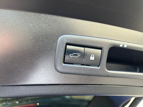 Used 2020 Lexus UX 250h F Sport w/ F Sport Premium Package AWD/4WD image 17