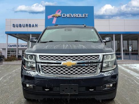 Used 2018 Chevrolet Suburban LT w/ LT Signature Package image 2