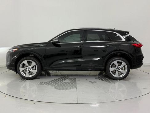 New 2025 Audi Q5 Premium Plus image 2