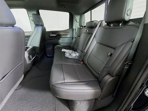 New 2026 GMC Sierra 1500 Denali w/ Denali Reserve Package AWD/4WD image 24