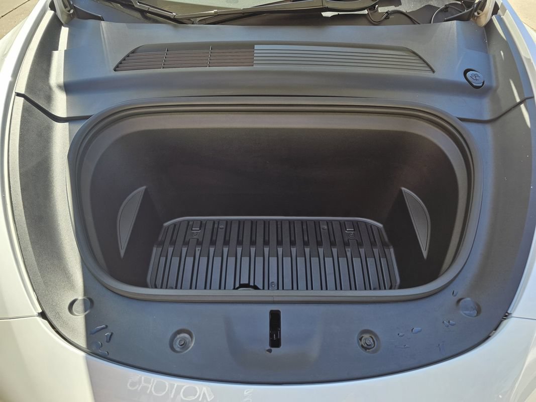 Used 2020 Tesla Model Y Long Range AWD/4WD image 28