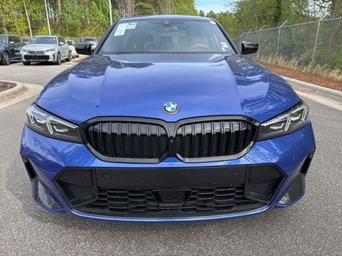 Used 2025 BMW 330i Sedan w/ M Sport Package image 2