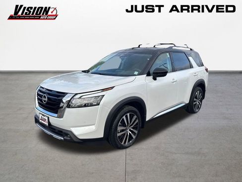 New 2025 Nissan Pathfinder Platinum w/ Lighting Package (N92) image 1