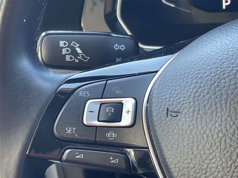 Used 2019 Volkswagen Jetta SEL w/ Cold Weather Package FWD image 23