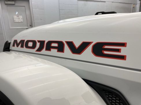 New 2025 Jeep Gladiator Mojave w/ Convenience Group image 9