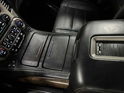 Used 2019 GMC Yukon Denali AWD/4WD image 19