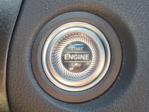 Certified 2022 Mercedes-Benz GLC 300 4MATIC image 38