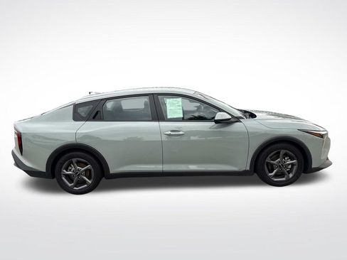 Used 2025 Kia K4 FWD image 11