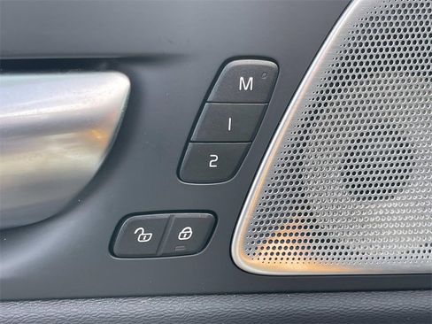 Used 2024 Volvo XC60 T8 Polestar w/ Protection Package Premier image 31