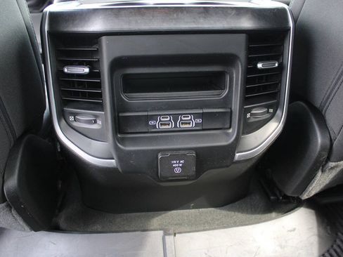 Used 2021 RAM 1500 Big Horn AWD/4WD image 39