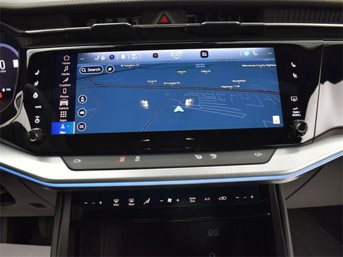 Used 2024 Jeep Wagoneer Launch Edition image 12