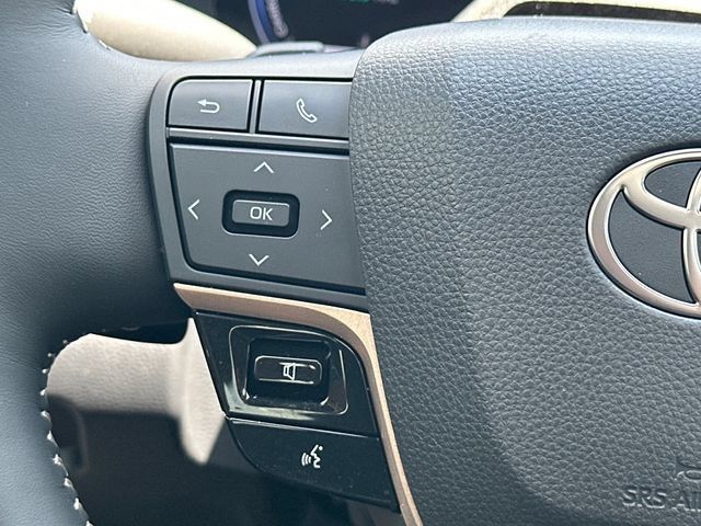 Used 2026 Toyota Crown Signia w/ Advanced Technology Package AWD/4WD image 21