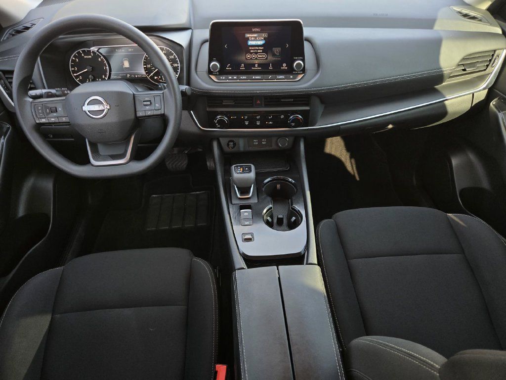 Certified 2025 Nissan Rogue S FWD image 15
