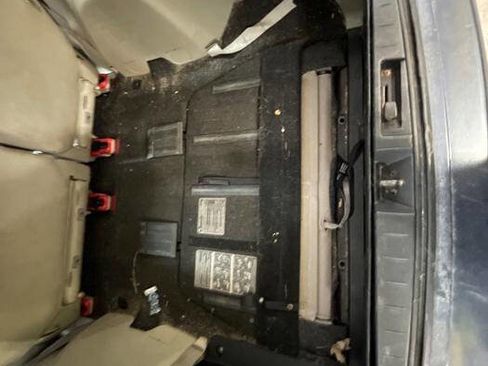 Used 2007 Mitsubishi Outlander XLS image 24