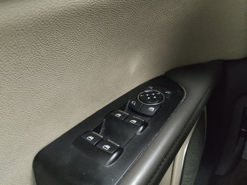 Used 2016 Lincoln MKX Reserve w/ Luxury Package image 27