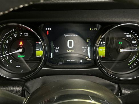 Used 2022 Jeep Wrangler Unlimited Sahara w/ Cold Weather Group image 26