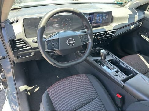 Used 2026 Nissan Sentra SR w/ Floor Mat Package FWD image 13