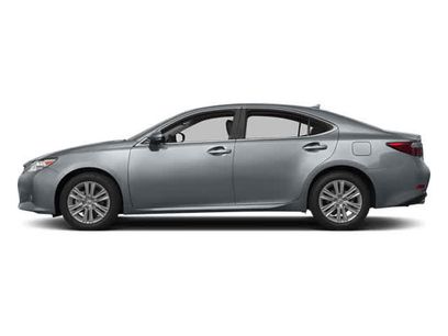 Used 2013 Lexus ES 350 w/ Luxury Pkg