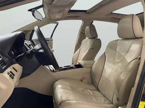 Used 2013 Toyota Venza LE image 9